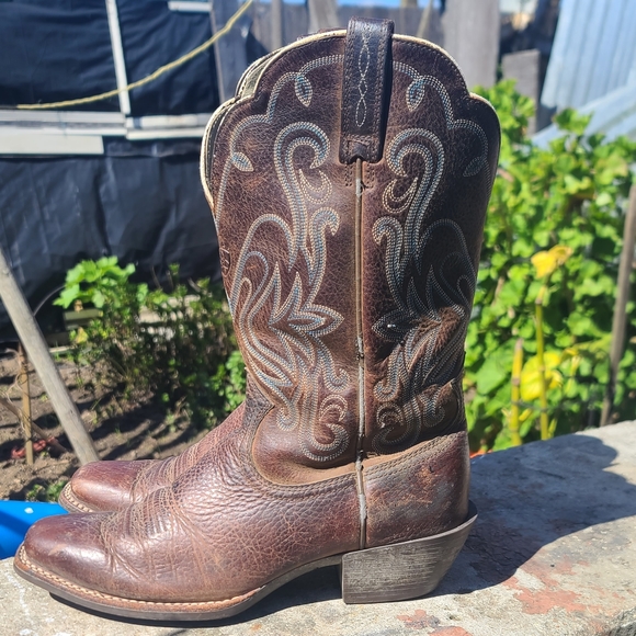 Ariats Women's Leather Square Toe Legend Rowdy ATS Western Boots Style #15825 - Picture 3 of 11